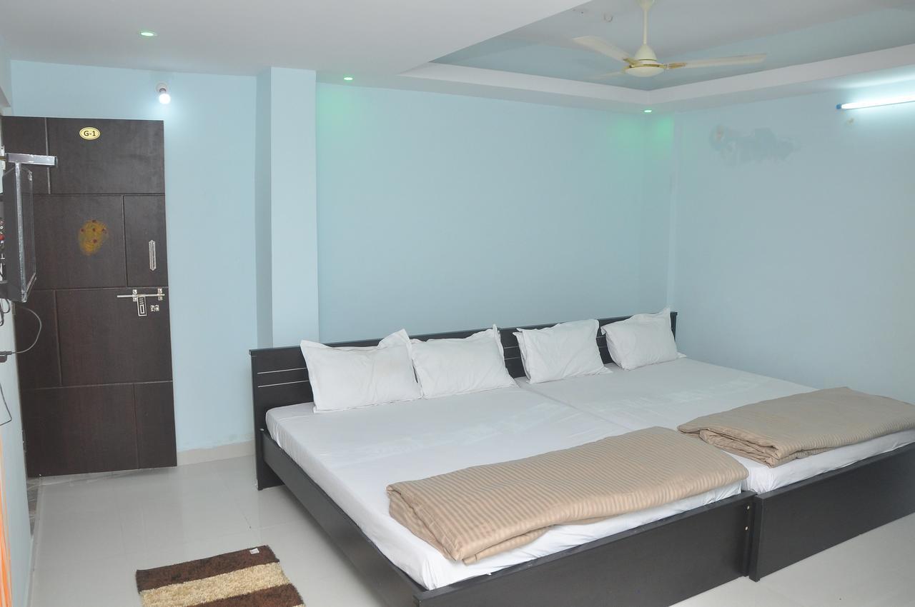 Sripaadha Inn Kanipakam Exterior photo
